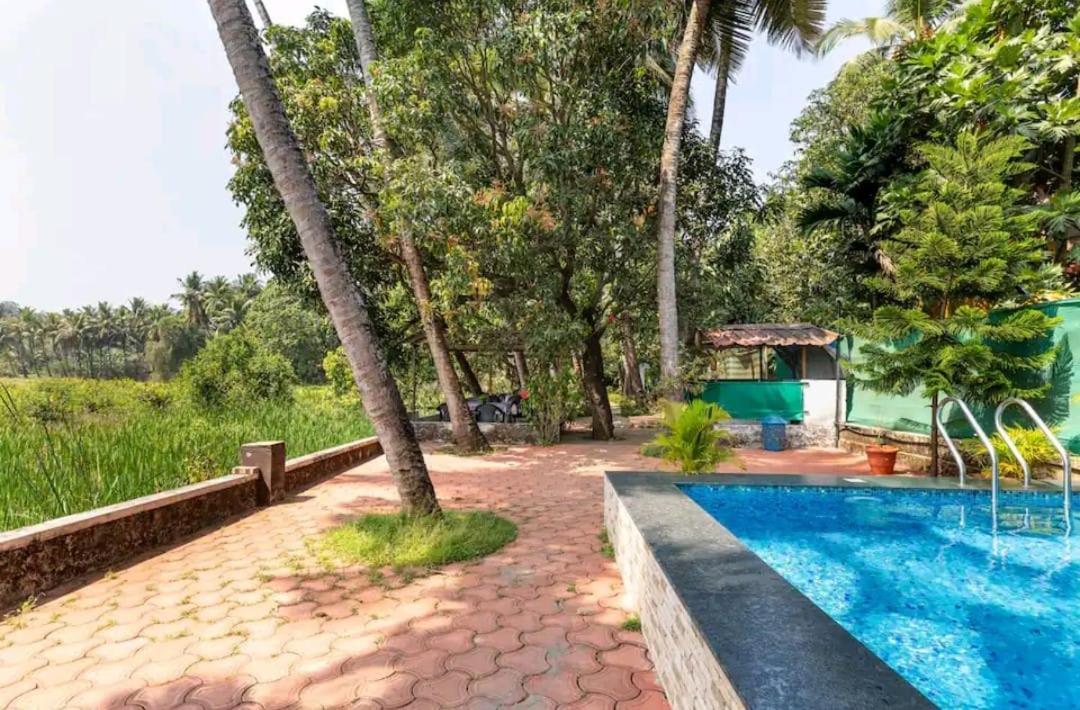 Casa Dcm And Esmeralda - Villa'S And Lake View Rooms In Bambolim With Swimming Pool Acces Exterior photo